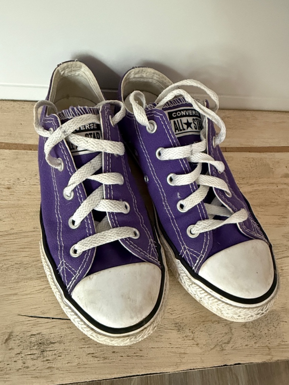 Converse Kids Purple Canvas Low-Top Sneakers with White Laces